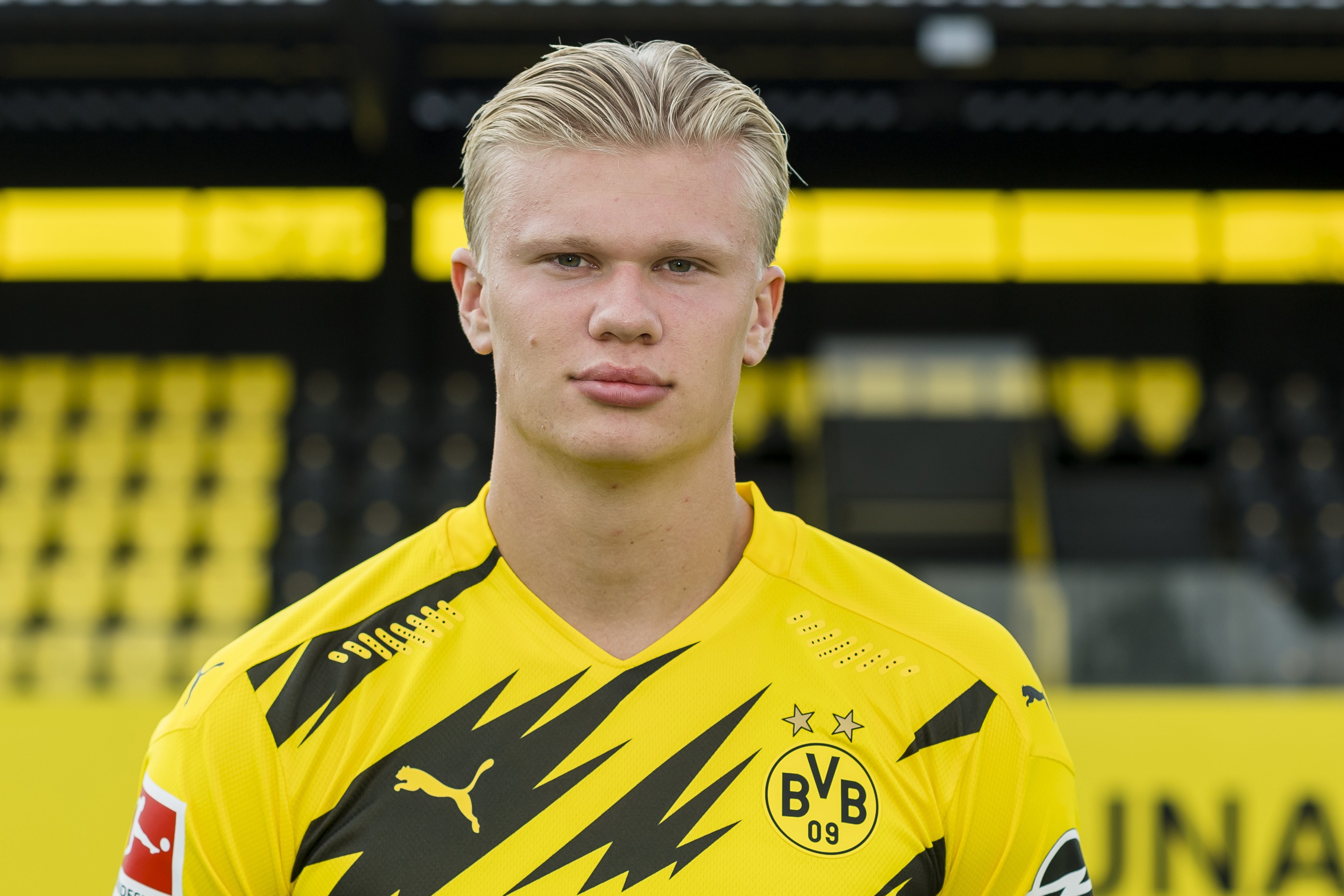 不理智，战乌兹的熊猫杯中，汪士钦职业生涯首次染红