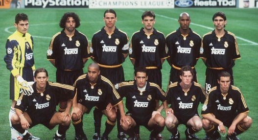 剑指三分，阿森纳晒欧冠赛前海报：萨卡单人出镜