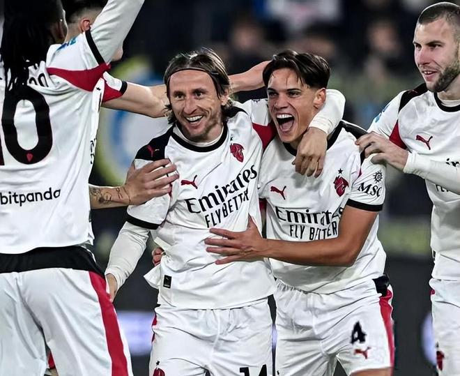 世中北美预战报：苏里南1-3不敌危地马拉，无缘直通世界杯（中北美世预赛战报：苏里南1-3负危地马拉，直通世界杯无望）