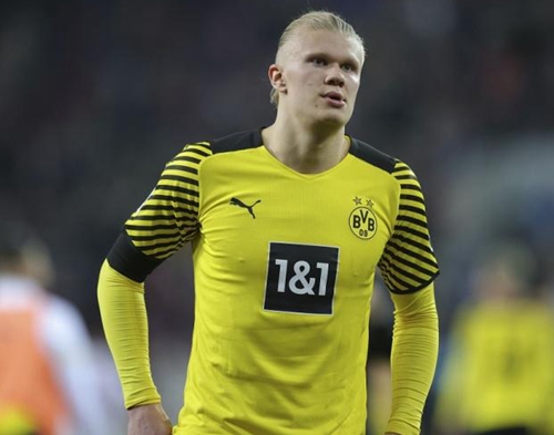 德转30岁以上球员身价榜：凯恩6500万第1，基米希、B费第2（德转30+球员身价榜：凯恩6500万居首，基米希、B费并列次席）