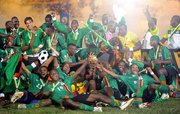 鸣枪深马，与城同行！深圳花游姐妹花与体操“五冠王”的奔跑感悟